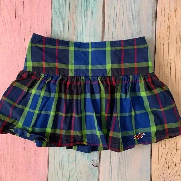 Hollister plaid micro mini skirt - Picture 3 of 8